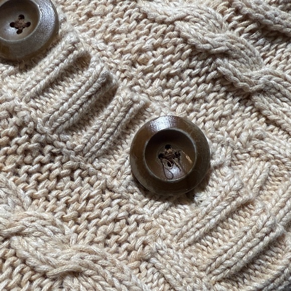 Women's Cream Cable Knit Hooded Sweater - Picture 5 of 7